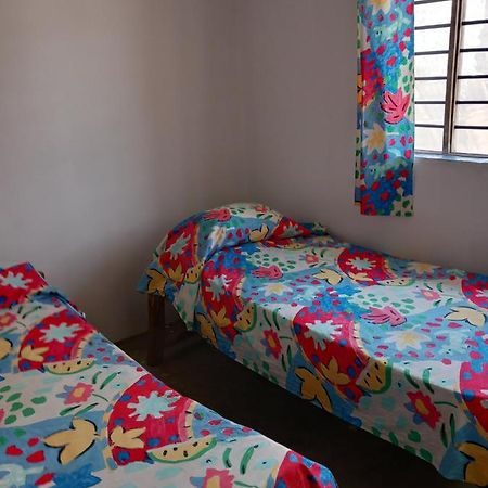 Bibi Mrembo Guesthouse ピングウェ エクステリア 写真