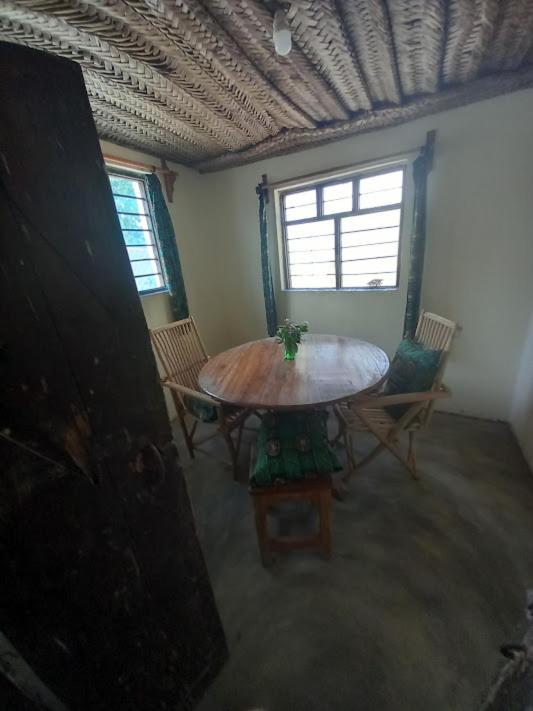 Bibi Mrembo Guesthouse ピングウェ エクステリア 写真